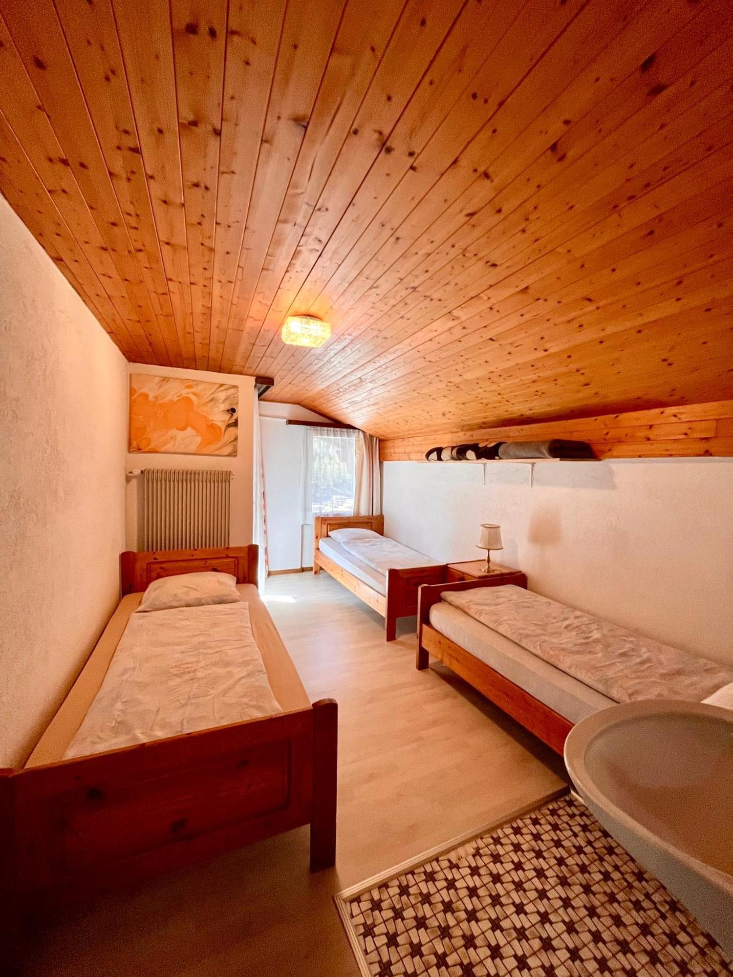 Holiday House Laerchenheim Saas-Balen ภายนอก รูปภาพ