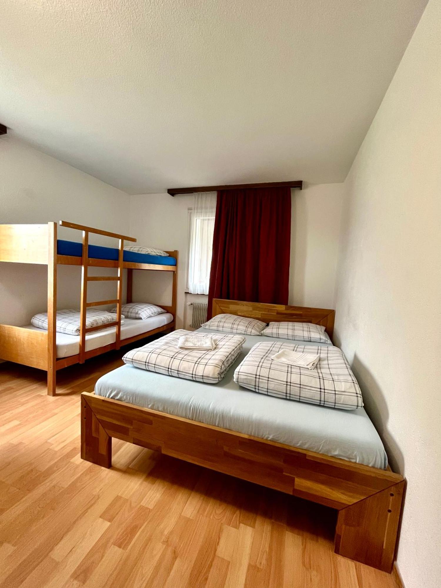 Holiday House Laerchenheim Saas-Balen ภายนอก รูปภาพ