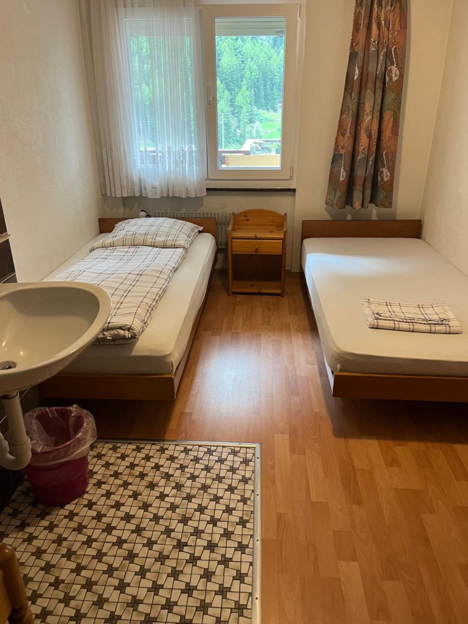 Holiday House Laerchenheim Saas-Balen ภายนอก รูปภาพ