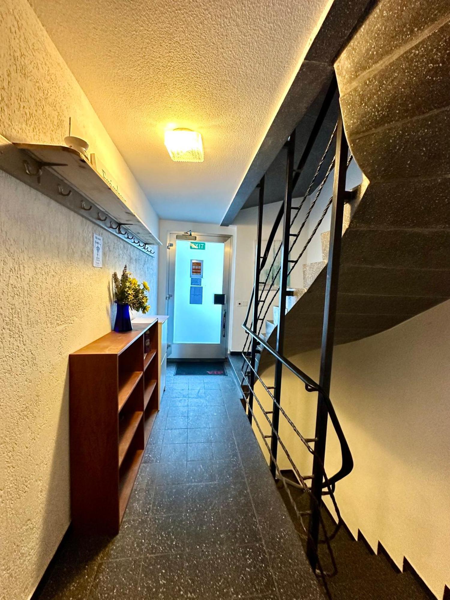 Holiday House Laerchenheim Saas-Balen ภายนอก รูปภาพ
