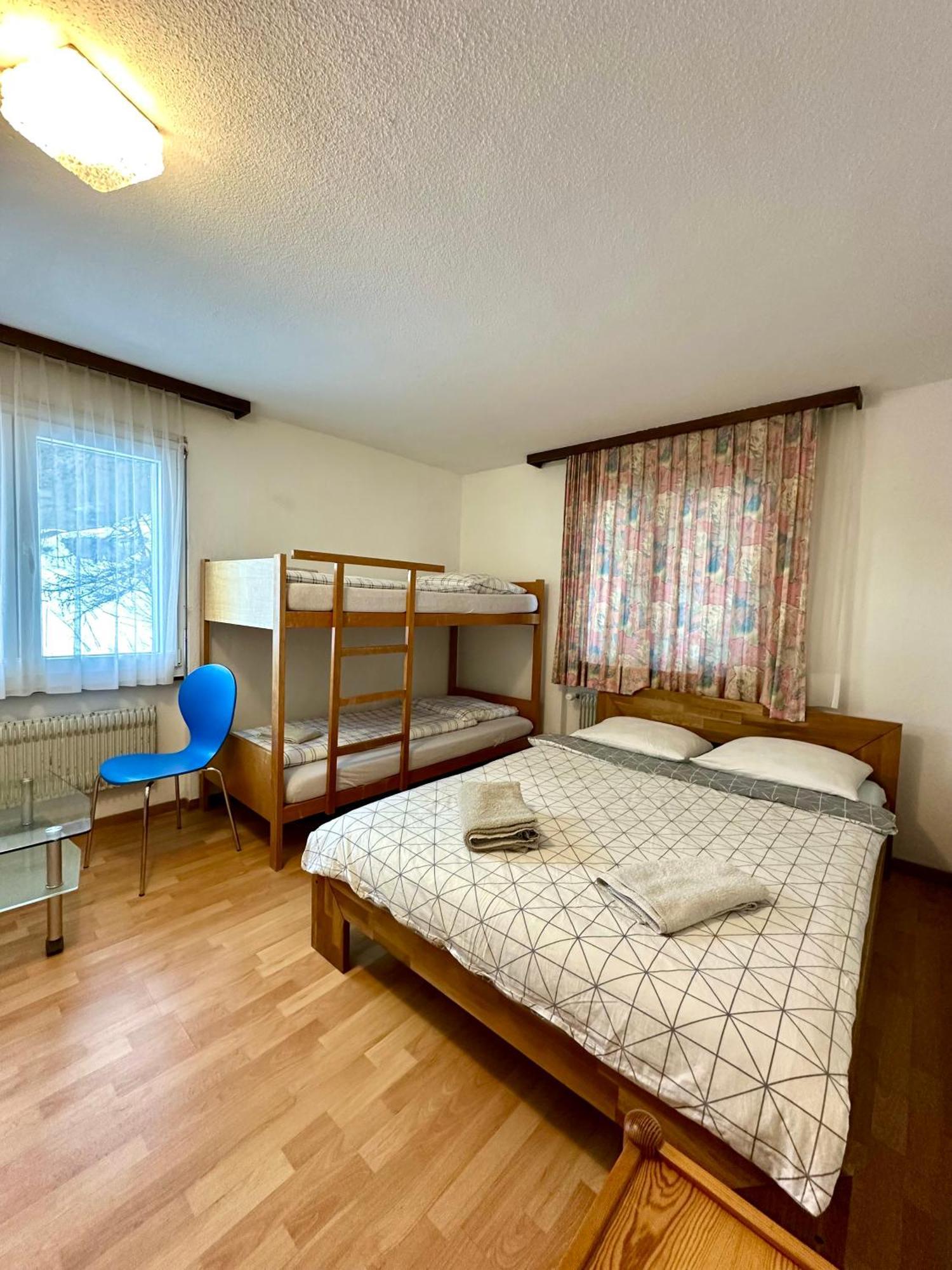 Holiday House Laerchenheim Saas-Balen ภายนอก รูปภาพ